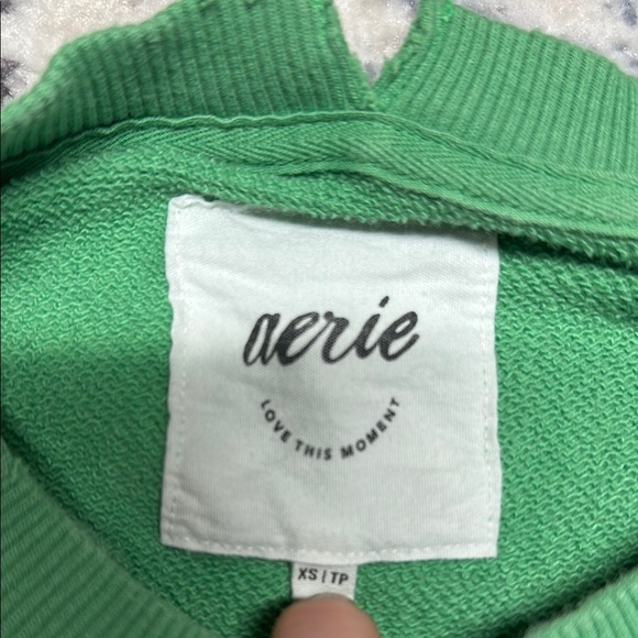 Aerie Green Crewneck Sweatshirt Ice Cold Ski Resort Patch XS - Picture 2 of 6